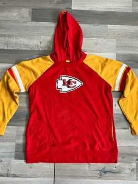 Fanatics Kids Red and Yellow Hooded Pullover with Arrowhead Logo